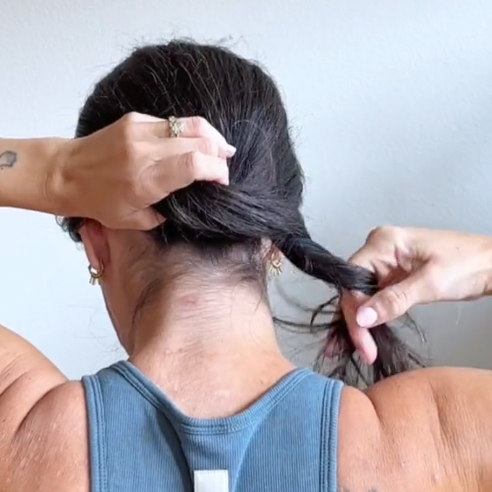 Easy Upcycle: Old Tights to Hair Ties